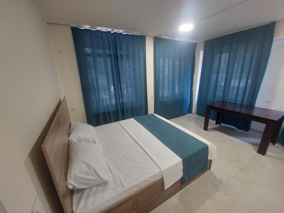 The Best Hotel-Hostel Yerevan Exterior photo